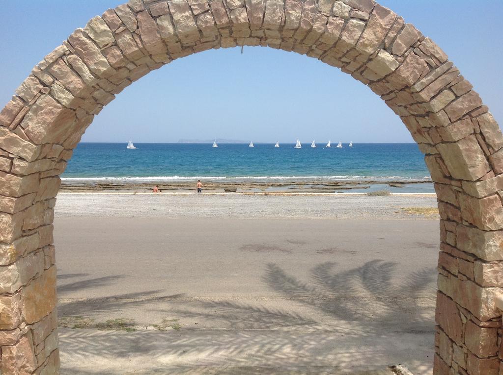 סיטייה Hotel Petras Beach מראה חיצוני תמונה