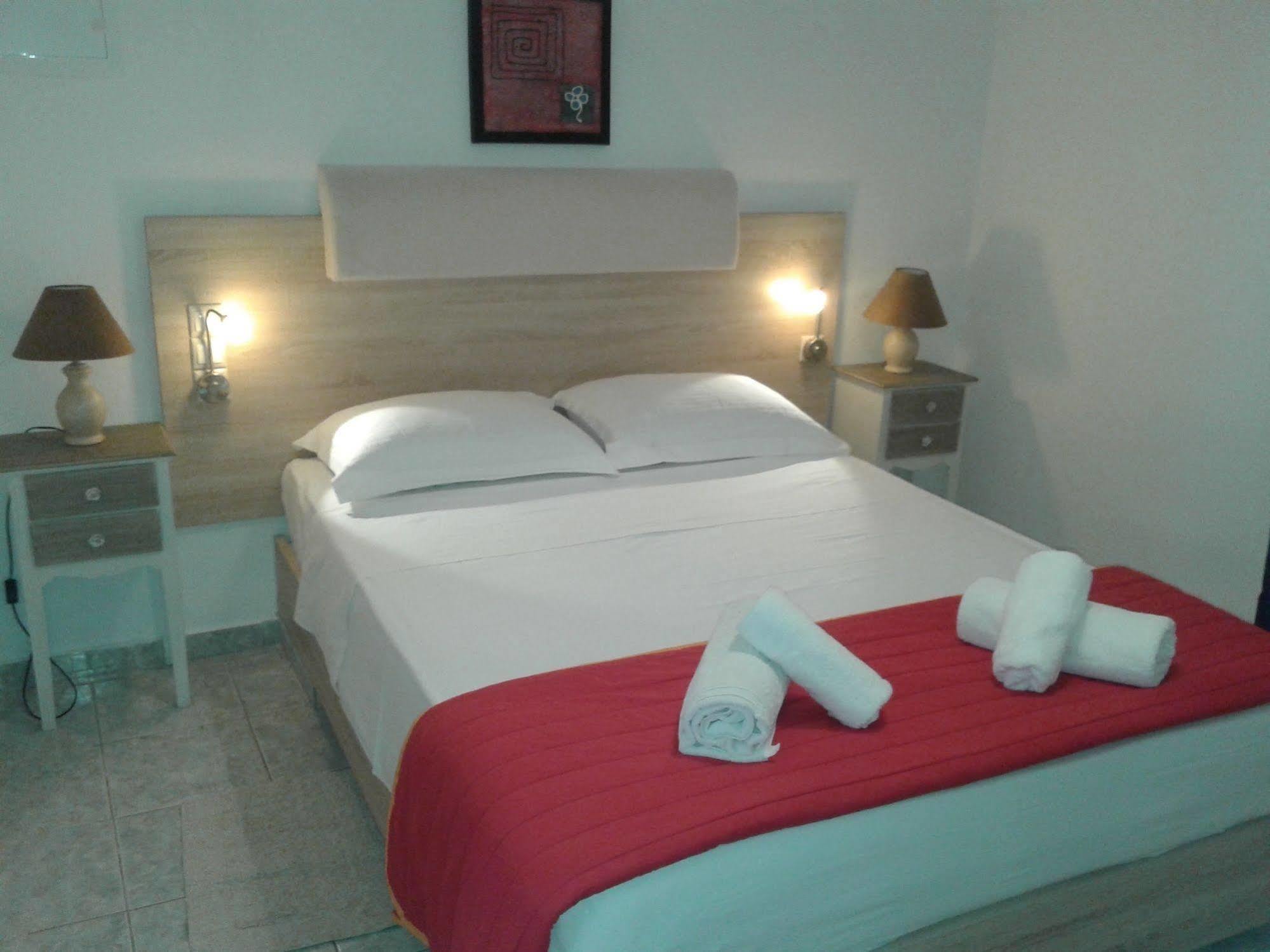 סיטייה Hotel Petras Beach מראה חיצוני תמונה